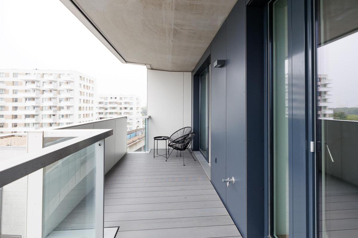 Lovely Apartment In Marina Tower - 10Min To City Center Vienna Esterno foto