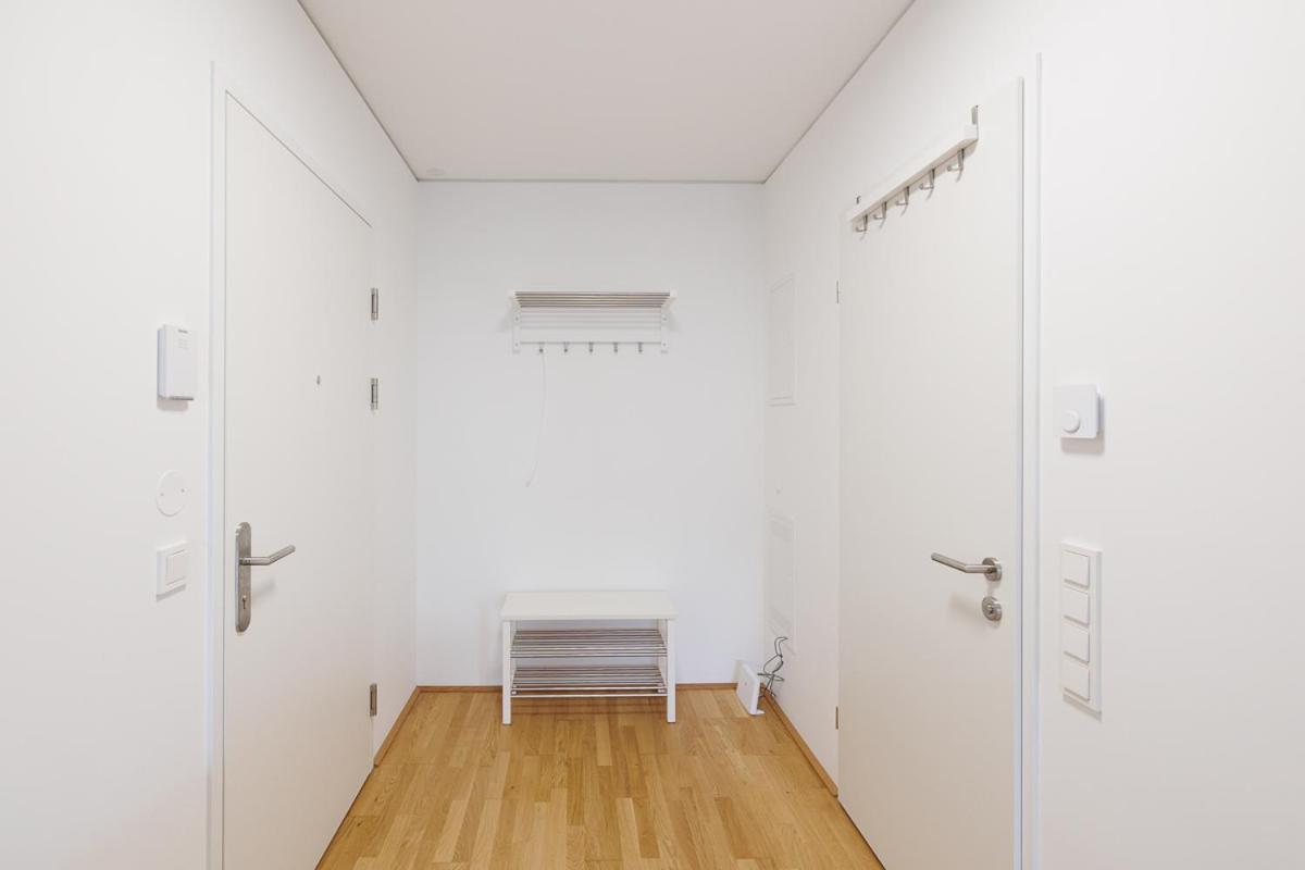 Lovely Apartment In Marina Tower - 10Min To City Center Vienna Esterno foto