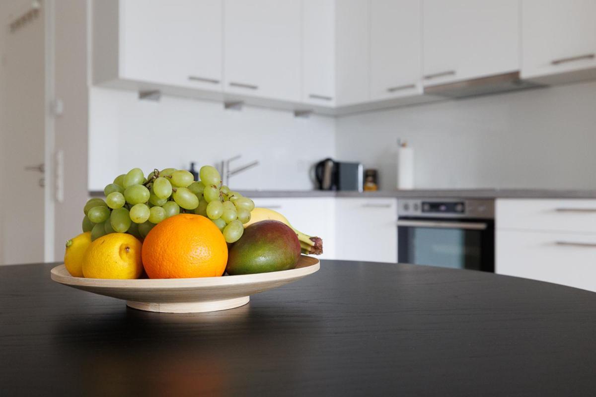 Lovely Apartment In Marina Tower - 10Min To City Center Vienna Esterno foto